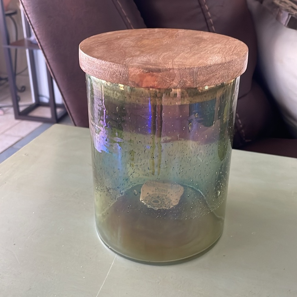 Beautiful Iridescent 5x7 Cylinder